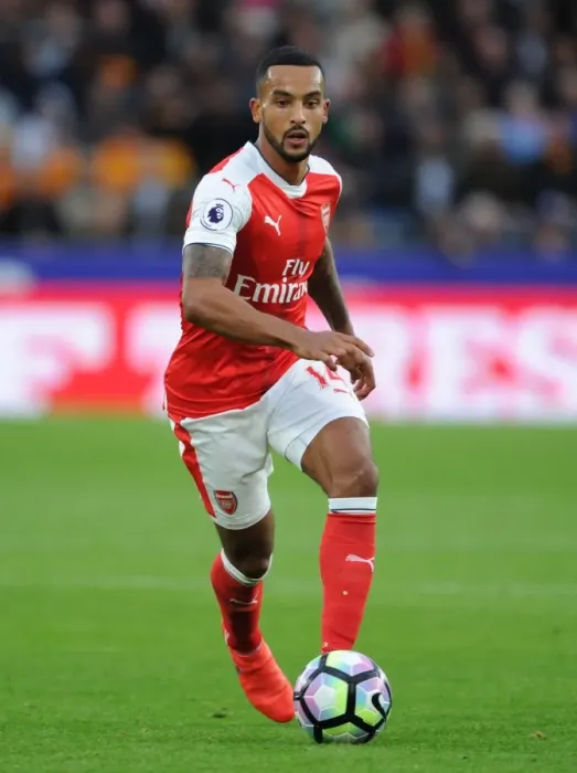 Framed Print : Theo Walcott in Action: Hull City vs Arsenal, Premier League 2016-17 Framed Print : Theo Walcott in Action: Hull City vs Arsenal, Premier League 2016-17