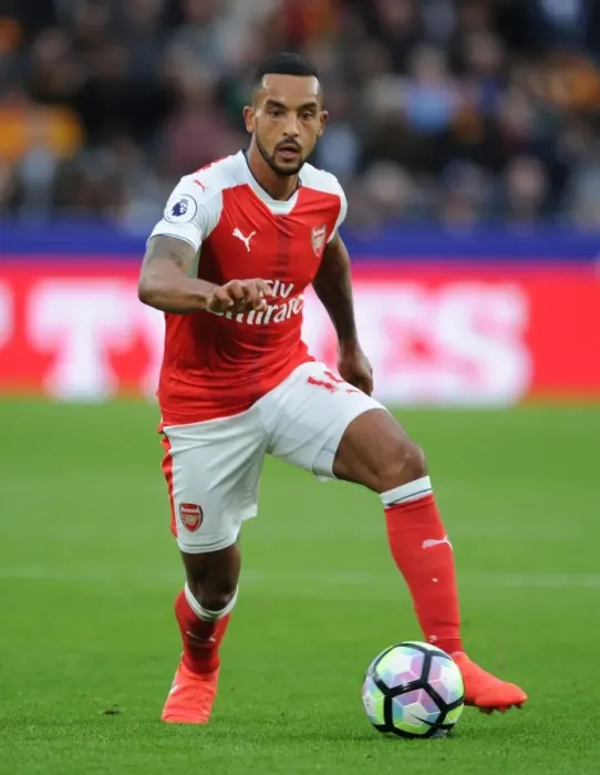 Framed Print : Theo Walcott in Action: Hull City vs Arsenal, Premier League 2016-17