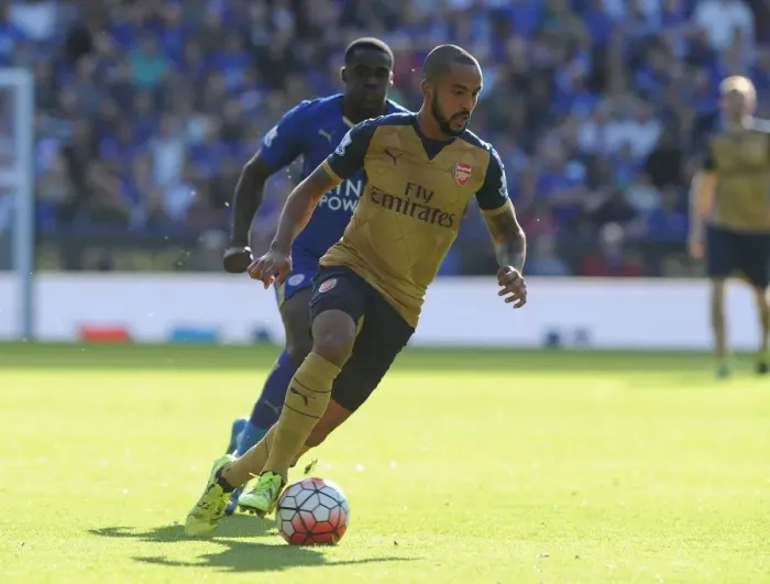 Framed Print : Theo Walcott in Action: Leicester City vs. Arsenal, Premier League 2015 / 16