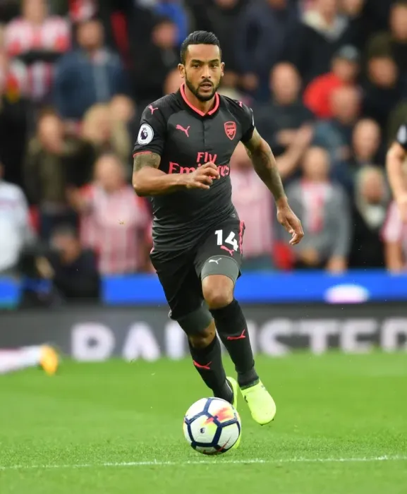 Framed Print : Theo Walcott in Action: Stoke City vs Arsenal, Premier League 2017-18 Framed Print : Theo Walcott in Action: Stoke City vs Arsenal, Premier League 2017-18
