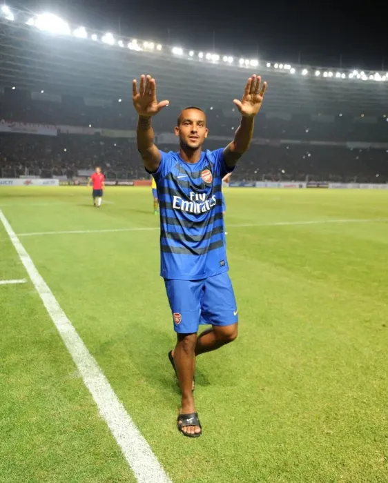 Framed Print : Theo Walcott Appreciates Fans after Arsenal's Win against Indonesia All-Stars Framed Print : Theo Walcott Appreciates Fans after Arsenal's Win against Indonesia All-Stars