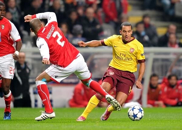 Theo Walcott (Arsenal) Alberto Rodriguez (Braga). SC Braga 2: 0 Arsenal