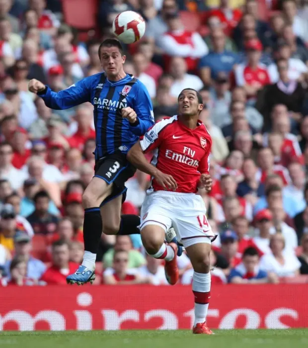 Framed Print : Theo Walcott (Arsenal) Andrew Taylor (Middlesbrough) Framed Print : Theo Walcott (Arsenal) Andrew Taylor (Middlesbrough)
