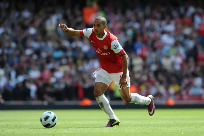 Framed Print : Theo Walcott (Arsenal). Arsenal 1: 0 Manchester United. Barclays Premier League