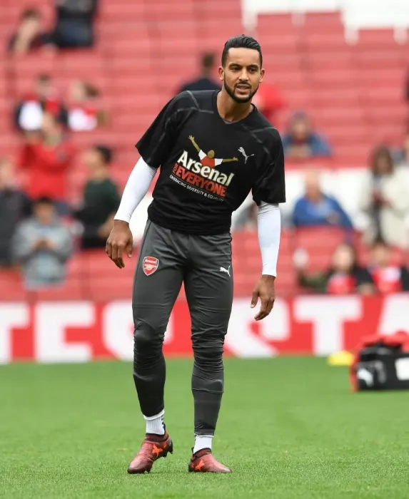 Framed Print : Theo Walcott (Arsenal). Arsenal 2: 0 Brighton & Hove Albion