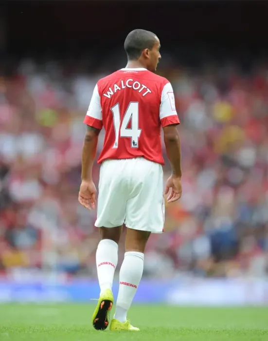 Framed Print : Theo Walcott (Arsenal). Arsenal 3: 2 Celtic. Emirates Cup, pre season. Emirates Stadium