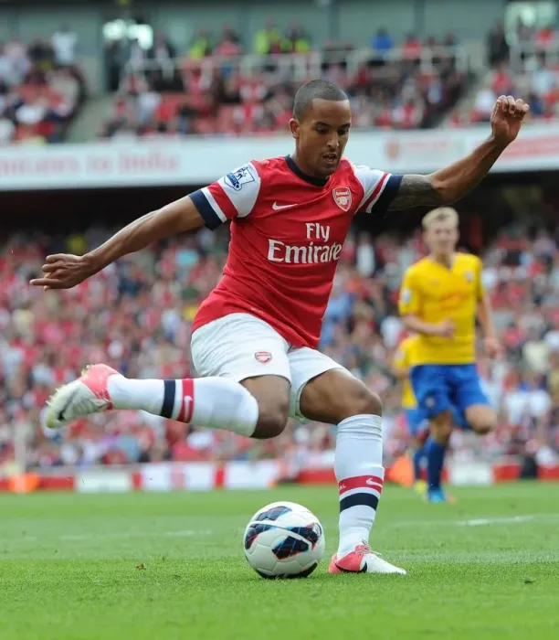 Framed Print : Theo Walcott (Arsenal). Arsenal 6: 1 Southampton. Barclays Premier League