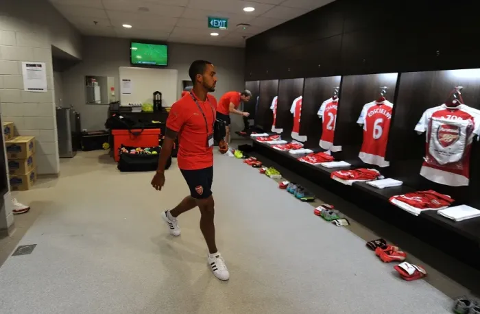 Framed Print : Theo Walcott in Arsenal Changing Room before Arsenal vs. Everton (Asia Trophy 2015-16) Framed Print : Theo Walcott in Arsenal Changing Room before Arsenal vs. Everton (Asia Trophy 2015-16)
