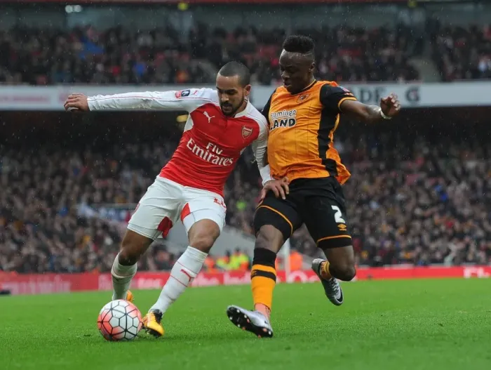 Framed Print : Theo Walcott (Arsenal) Moses Odubajo (Hull). Arsenal 0: 0 Hull City. FA Cup 5th Round Framed Print : Theo Walcott (Arsenal) Moses Odubajo (Hull). Arsenal 0: 0 Hull City. FA Cup 5th Round