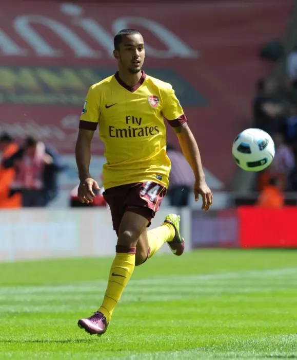 Framed Print : Theo Walcott (Arsenal). Stoke City 3: 1 Arsenal. Barclays Premier League Framed Print : Theo Walcott (Arsenal). Stoke City 3: 1 Arsenal. Barclays Premier League