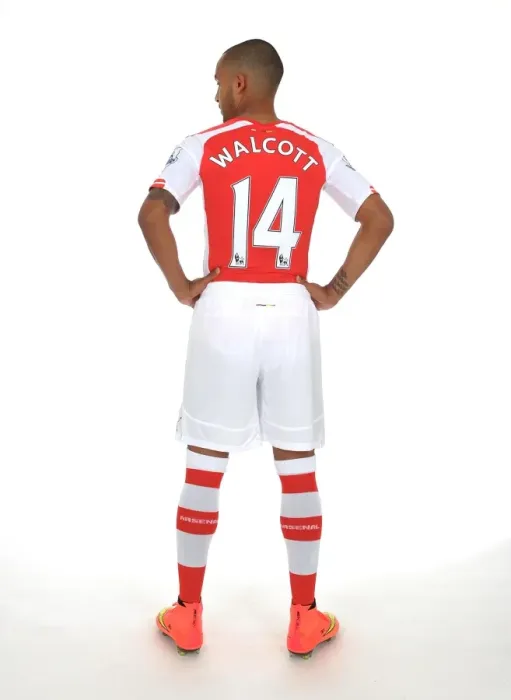 Framed Print : Theo Walcott at Arsenal's Emirates Stadium (2014 / 15)