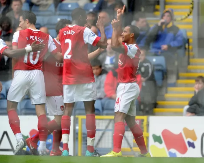 Framed Print : Theo Walcott celebrates scoring the 1st Arsenal goal with Abou Diaby, Cesc Fabregas Framed Print : Theo Walcott celebrates scoring the 1st Arsenal goal with Abou Diaby, Cesc Fabregas