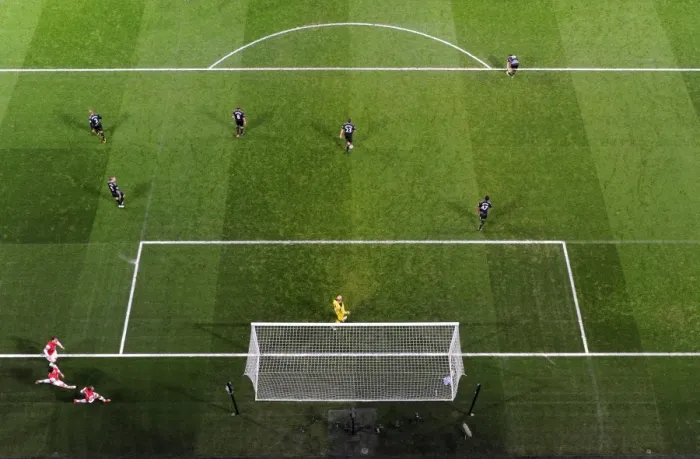 Framed Print : Theo Walcott celebrates scoring Arsenals 2nd goal. Arsenal 2: 2 Liverpool. Barclays Premier League Framed Print : Theo Walcott celebrates scoring Arsenals 2nd goal. Arsenal 2: 2 Liverpool. Barclays Premier League