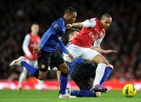 Theo Walcott Dances Past Patrice Evra and Michael Carrick: Arsenal vs Manchester United, Premier League 2011-12