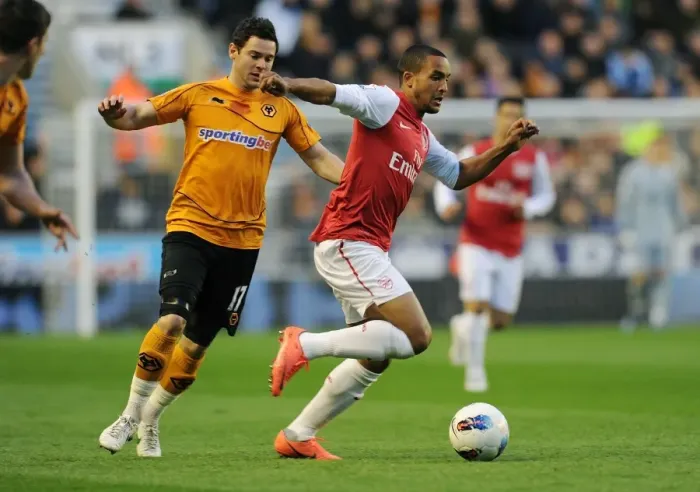 Framed Print : Theo Walcott Dashes Past Matt Jarvis: Wolverhampton Wanderers vs. Arsenal, Premier League 2011-12