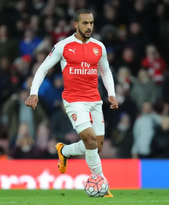 Framed Print : Theo Walcott in FA Cup Action: Arsenal vs Burnley at Emirates Stadium (2016)