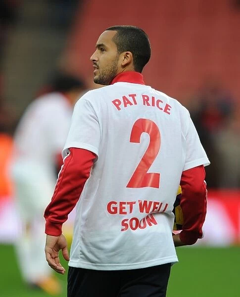 Theo Walcott Honors Pat Rice with Get Well Soon Message before Arsenal vs. Everton (2013-14)