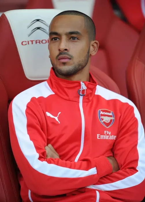 Framed Print : Theo Walcott: Idle on the Arsenal Bench during Arsenal vs Burnley, Premier League 2014 / 15 Framed Print : Theo Walcott: Idle on the Arsenal Bench during Arsenal vs Burnley, Premier League 2014 / 15