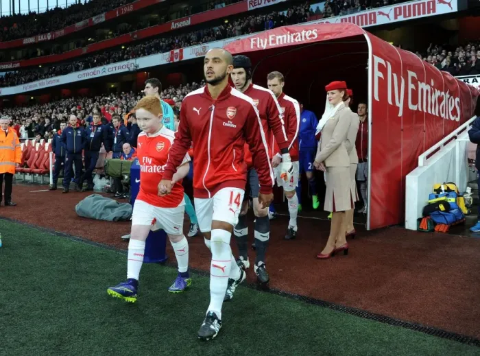 Framed Print : Theo Walcott Leads Arsenal Out Against Chelsea in Premier League Showdown Framed Print : Theo Walcott Leads Arsenal Out Against Chelsea in Premier League Showdown
