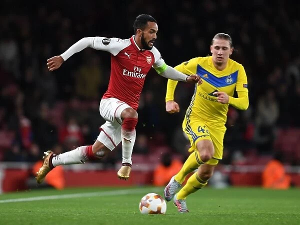 Theo Walcott Outmaneuvers Maksim Volodko in Arsenal's Europa League Clash