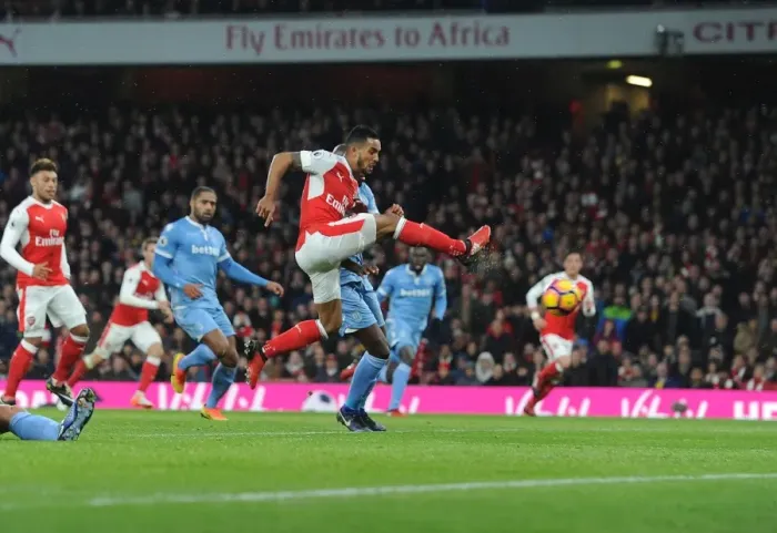 Framed Print : Theo Walcott Scores: Arsenal vs. Stoke City, Premier League 2016-17 Framed Print : Theo Walcott Scores: Arsenal vs. Stoke City, Premier League 2016-17