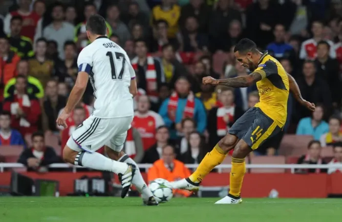 Framed Print : Theo Walcott Scores Arsenal's Second Goal Against FC Basel in UEFA Champions League (2016-17)