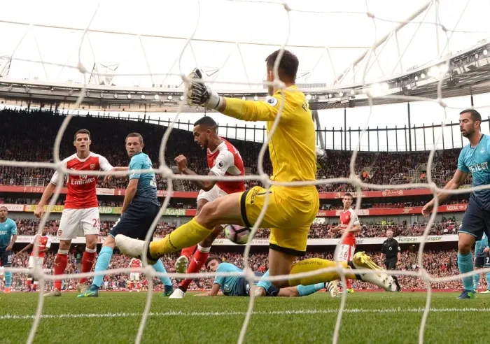 Framed Print : Theo Walcott Scores Arsenal's Second Goal Against Swansea City (2016-17)