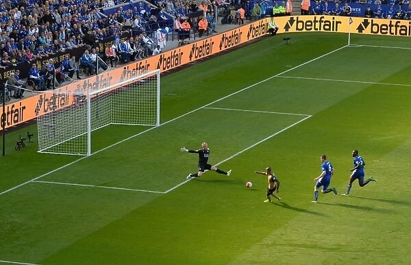 Theo Walcott Scores Against Kasper Schmeichel: A Goal to Remember (Leicester City vs. Arsenal, 2015 / 16)