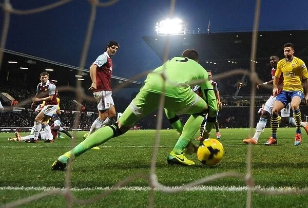 Theo Walcott Scores Past Adrian: Arsenal vs. West Ham, Premier League 2013-14