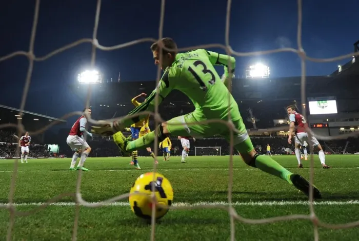 Framed Print : Theo Walcott Scores Against West Ham: Arsenal's Victory in the Premier League, 2013-14 Framed Print : Theo Walcott Scores Against West Ham: Arsenal's Victory in the Premier League, 2013-14