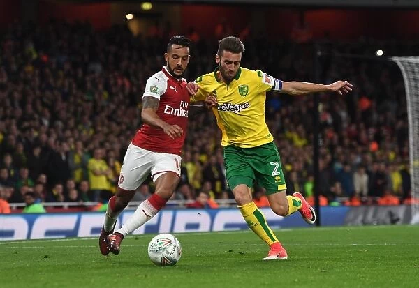 Theo Walcott vs Ivo Pinto: Clash at the Emirates - Arsenal vs Norwich Carabao Cup 2017-18