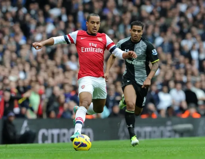 Framed Print : Theo Walcott vs. Kyle Naughton: Battle at Emirates Stadium (Arsenal v Tottenham Hotspur, 2012-13) Framed Print : Theo Walcott vs. Kyle Naughton: Battle at Emirates Stadium (Arsenal v Tottenham Hotspur, 2012-13)