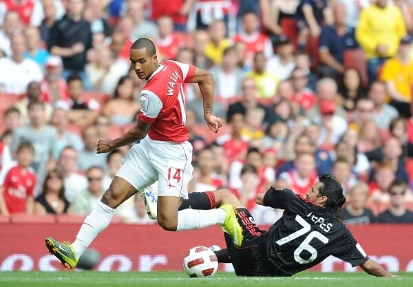 Theo Walcott vs. Mario Yepes: A Draw in Pre-Season Clash - Arsenal vs. AC Milan (2010 Emirates Cup)