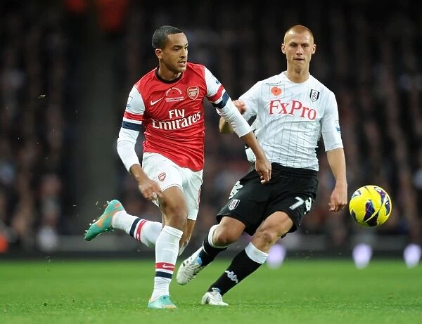 Theo Walcott vs Steve Sidwell: Clash at Emirates Stadium (Arsenal v Fulham, 2012-13)