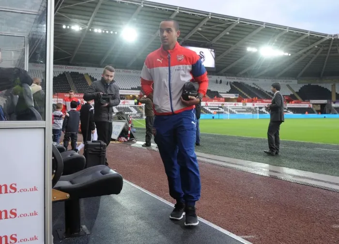 Framed Print : Theo Walcott's Arrival at Swansea: Premier League Clash 2014-15