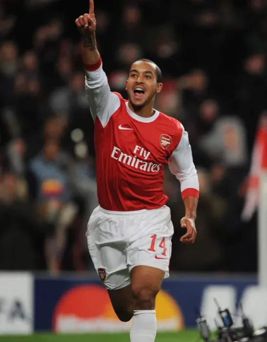 Framed Print : Theo Walcott's Brace: Arsenal's 3-1 Victory Over Partizan Belgrade in the Champions League