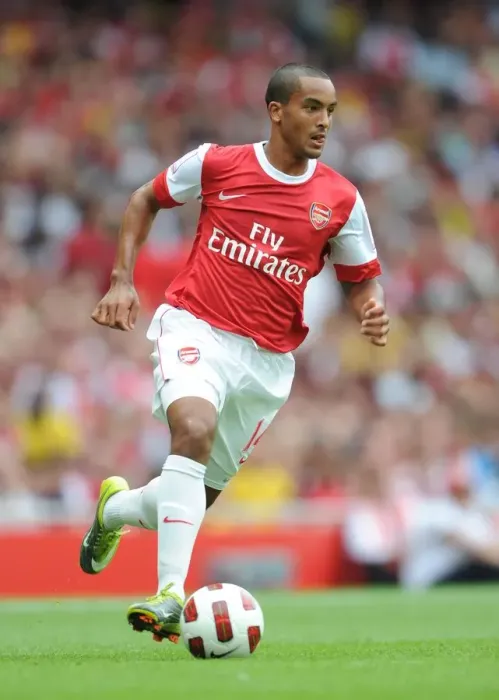 Framed Print : Theo Walcott's Brace: Arsenal's 3-2 Victory Over Celtic in the Emirates Cup