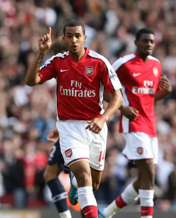 Framed Print : Theo Walcott's Brace: Arsenal's Dominant 6-2 Victory over Blackburn Rovers, Barclays Premier League, Emirates Stadium, 4 / 10 / 09