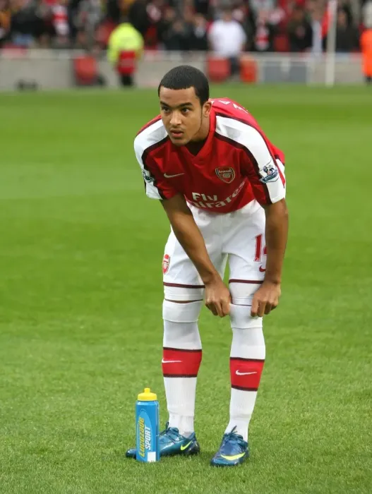 Framed Print : Theo Walcott's Brace Against Aston Villa: Arsenal 0-2 Framed Print : Theo Walcott's Brace Against Aston Villa: Arsenal 0-2