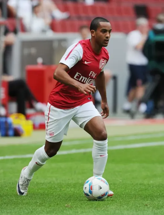 Framed Print : Theo Walcott's Brilliant Performance: Arsenal Secures Pre-Season Victory over Cologne