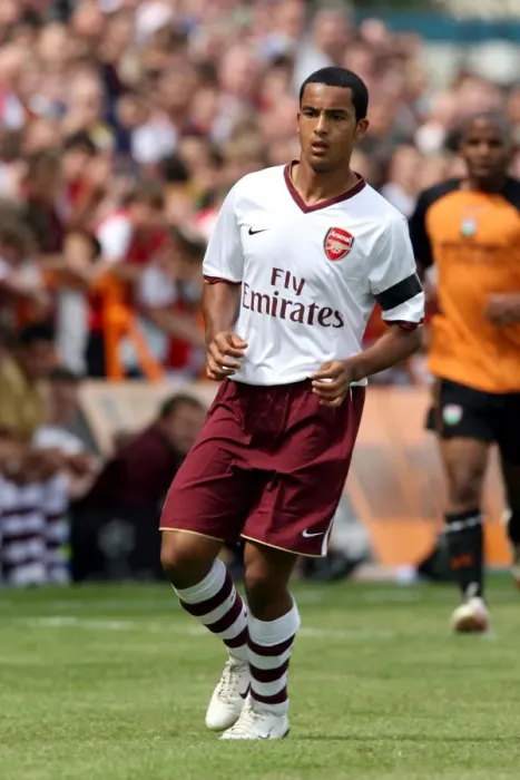 Framed Print : Theo Walcott's Debut: Arsenal Cruise Past Barnet 2-0 in Pre-Season Friendly