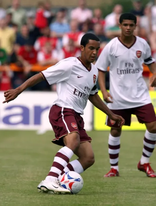 Framed Print : Theo Walcott's Debut: Arsenal's 2-0 Victory Over Barnet in Pre-Season Friendly