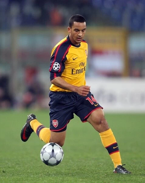 Theo Walcott's Dramatic Penalty Miss: Arsenal vs. AS Roma in UEFA Champions League