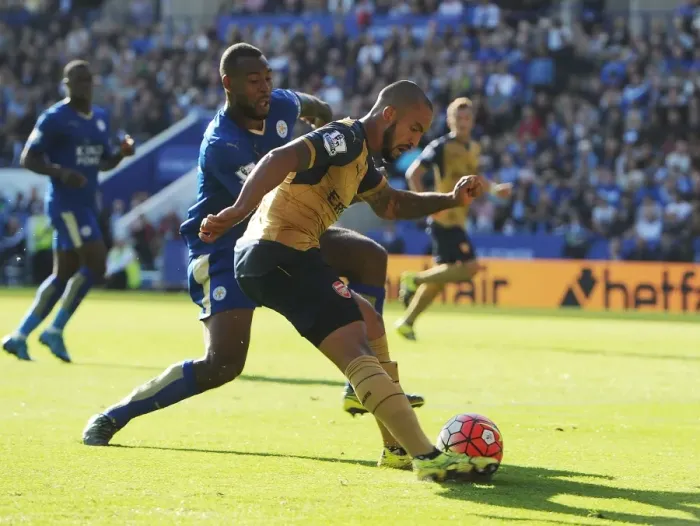 Framed Print : Theo Walcott's Electrifying Run: Arsenal vs. Leicester City, Premier League 2015 / 16