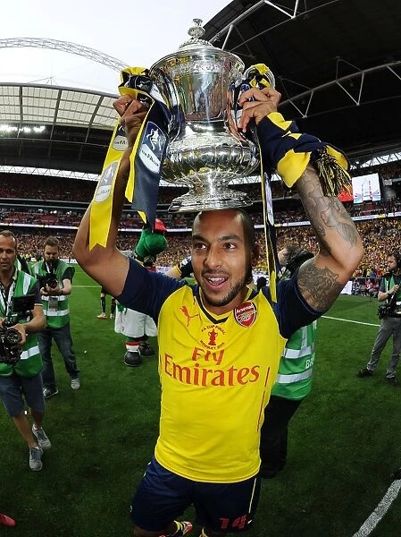 Theo Walcott's Emotional FA Cup Victory Moment with Arsenal