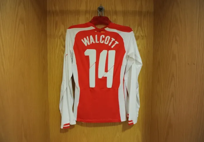 Framed Print : Theo Walcott's FA Cup Preparation: Arsenal vs. Hull City, 2015 Framed Print : Theo Walcott's FA Cup Preparation: Arsenal vs. Hull City, 2015