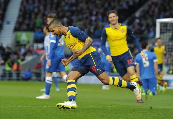 Framed Print : Theo Walcott's FA Cup-Winning Goal: Arsenal's Triumph over Brighton & Hove Albion (FA Cup 2014 / 15)