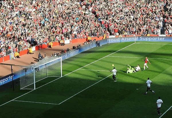 Theo Walcott's Historic Rivalry-Defying Goal: Arsenal vs. Tottenham (2012)