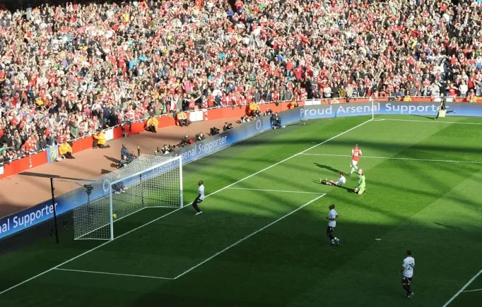 Framed Print : Theo Walcott's Historic Rivalry-Defying Goal: Arsenal vs. Tottenham (2012)
