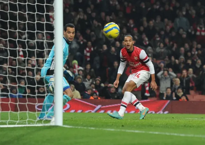 Framed Print : Theo Walcott's Last-Gasp Header Hits the Post: Arsenal vs Swansea FA Cup Replay
